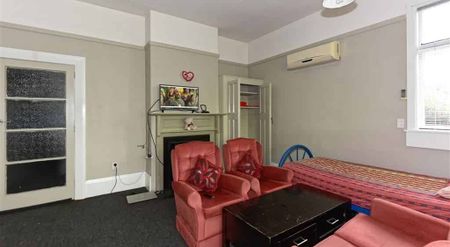 Great Location - Photo 5