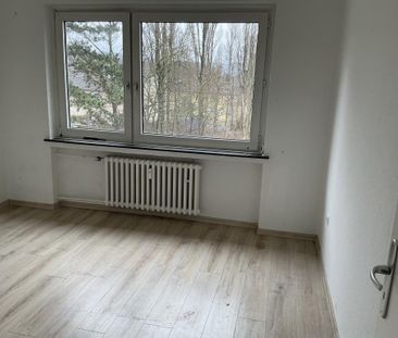 Prima 3-Zimmer-Wohnung mit Balkon und neuem Badezimmer in Hagen Vor... - Foto 1