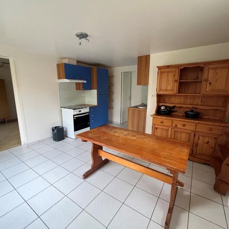 Location Maison 2 pièces 35m² ST PLANCHERS 50400 - Photo 3