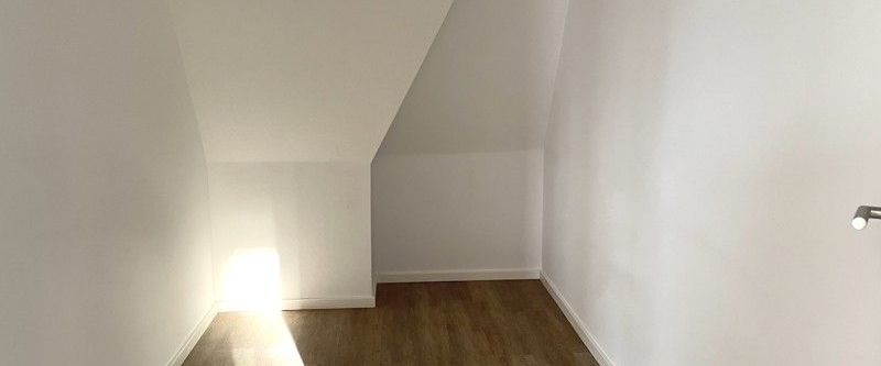 Schöner Wohnen im DG mit Ausblick im Kranoldkiez - Foto 1