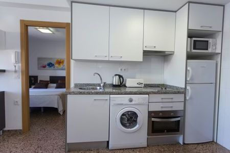 Avinguda de Pius XII, Valencia, Valencian Community 46009 - Photo 4