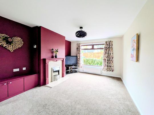 3 bedroom end of terrace house to rent - Photo 1