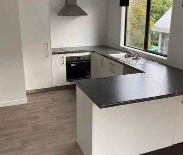 2 Bedroom Unit - Photo 3