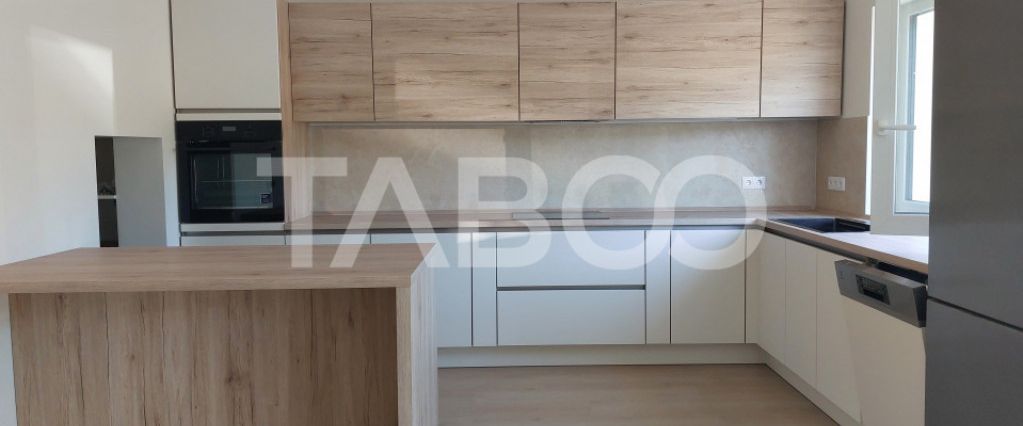 Casa individuala de inchiriat P+1E 3 dormitoare curte libera - Fotografie 1