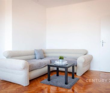 Pronájem bytu 2+1 50 m2 - Fotografie 1