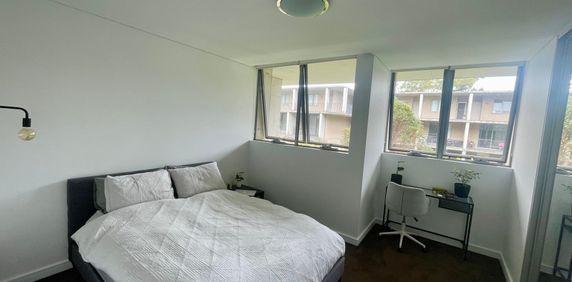 Marrickville - Photo 2