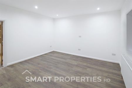 Waterloo Rise, Waterloo, Huddersfield - Photo 4