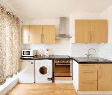 Studio to rent - Photo 2