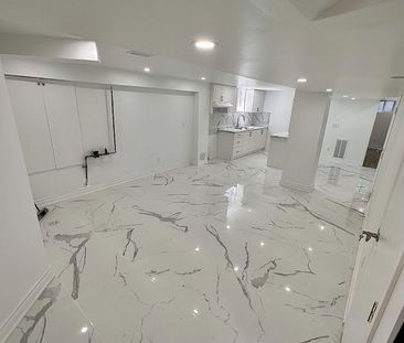 For Lease - 62 Telegraph Drive, Whitby, Ontario - Photo 6