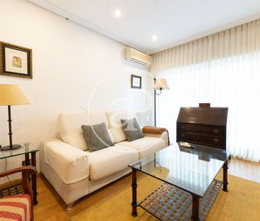 Flat for rent in Nuevos Ministerios - Ríos Rosas (Madrid) - Photo 2