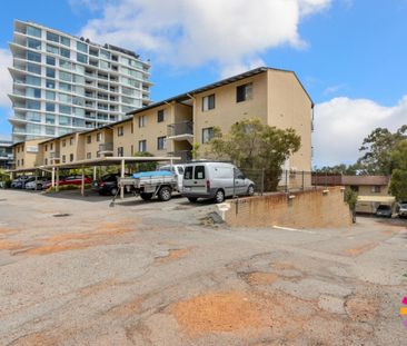 LOVELY CENTRAL 2 BEDROOM 1 BATHROOM RIVERSIDE APARTMENT - Photo 4