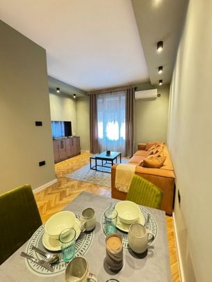 Budapest VII. kerület, Dob utca - Fotó 1