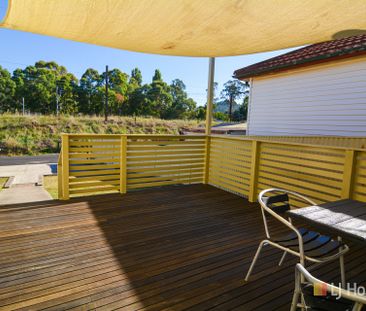 MODERN COTTAGE CLOSE TO TOWN - Photo 4