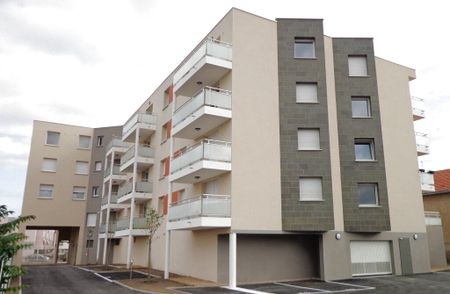 Location Appartement 2 pièces 49m² CLERMONT FERRAND 63000 - Photo 2