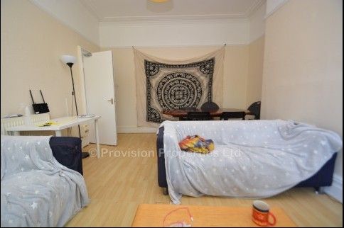 8 Bedroom Student Houses Leeds Hyde Park - Photo 1