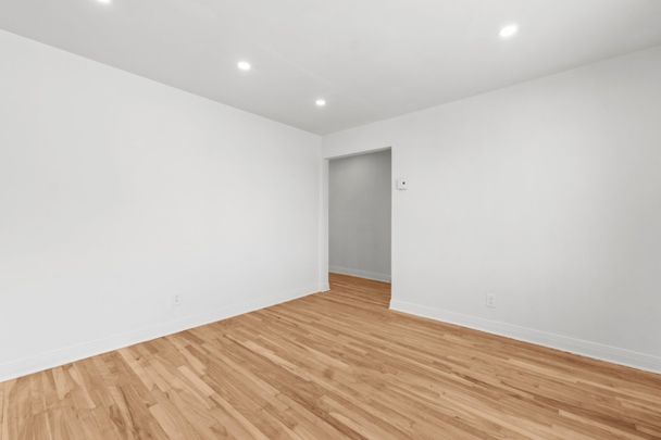 Nouveauté sur le marché Appartement à louer - Laval (Chomedey) (Autres) - Photo 1