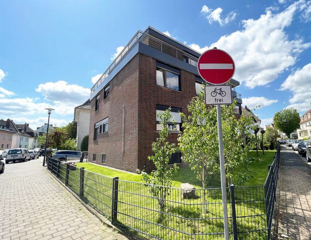 Schöner Wohnen im Penthouse....zentral gelegene Single-Wohnung am Schubertplatz - Photo 1