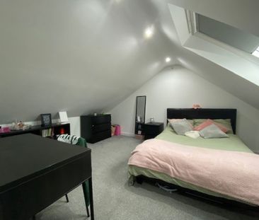 6 bed House - To Let - Photo 1