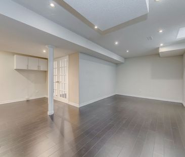 For Lease - 2455 Felhaber Crescent, Oakville, Ontario - Photo 6