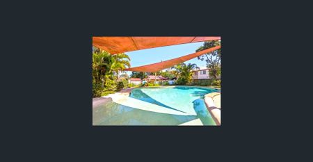 Low-Maintenance Living in a Secure Tingalpa Complex, Gardening Included in Rent - Photo 5