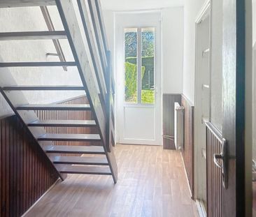 Location Maison 5 pièces 134m² ST CIERS SUR GIRONDE 33820 - Photo 5