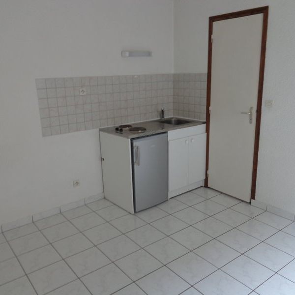 Appartement AVENUE D'EPERNAY - Photo 1