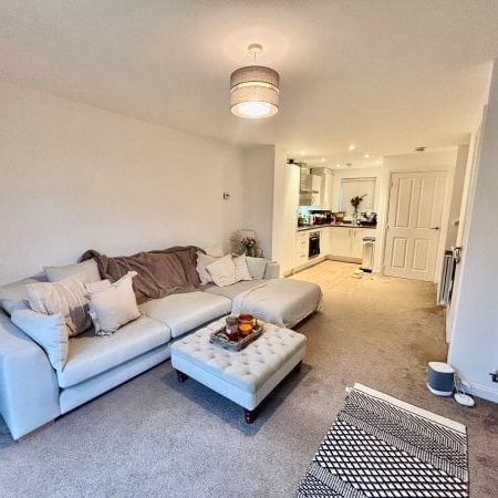 Warwick Link, Moreton-in-Marsh, GL56 - Photo 1