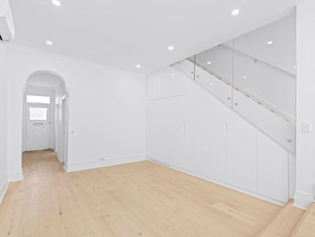 Architect-reinvented terrace with a studio retreat - Photo 3