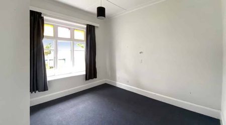 3 BEDROOMS - PAHIATUA - Photo 2