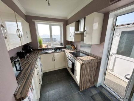 2 bedroom property to rent in Plymouth - Photo 2