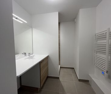 Location Appartement 1 pièce 29m² CASTELNAUDARY 11400 - Photo 4