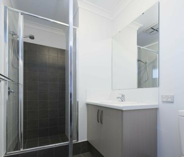 Stunning 3 Bedroom, 2 Bathroom Home with Modern Comforts - BREAK LEASE - Photo 6