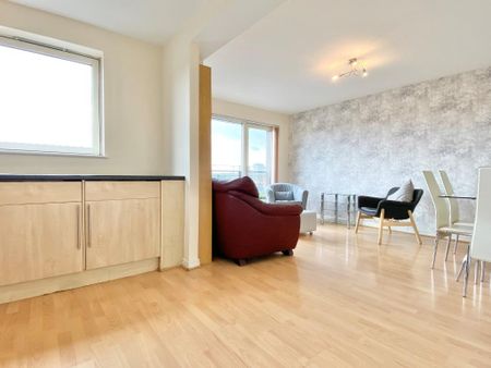 2 bedroom flat to rent - Photo 4