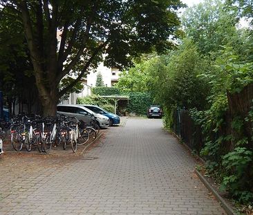 frisch renovierte 2-Raum-Wohnung mit Sonnenbalkon - Photo 6