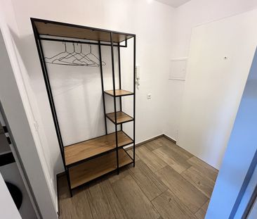 Möbilierte 1 Zi.-Wohnung mit Balkon- Neu renoviert - Foto 1