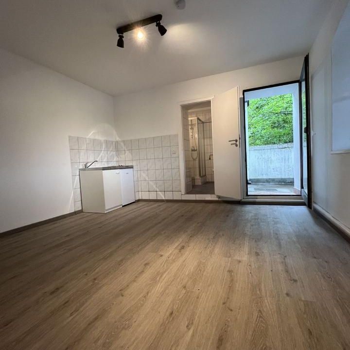 1 Zimmer+++Studentenappartement im 1.OG mit Terrasse+++ in FH-Nähe! - Photo 1