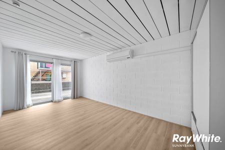 Newly Renovated Unit in Prime Location - Photo 3