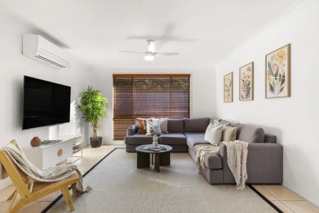Four Bedroom House - Photo 5