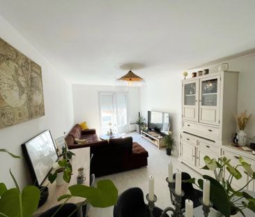 Location Appartement 4 pièces 72m² CHOLET 49300 - Photo 2