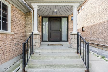 For Lease - 5930 Bassinger Place Unit# Upper, Mississauga, Ontario - Photo 3