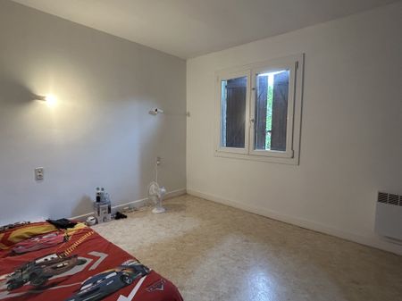 Location Maison 5 pièces 91m² BARBASTE 47230 - Photo 4
