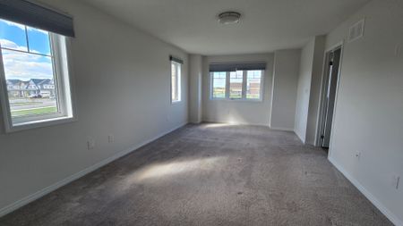 For Lease - 11 Armes Street, Hamilton, Ontario - Photo 3