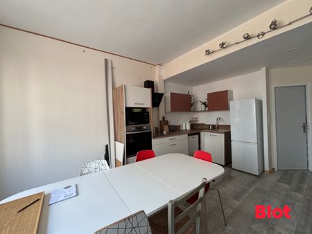 Location Appartement 3 pièces 75m² BREST 29200 - Photo 2