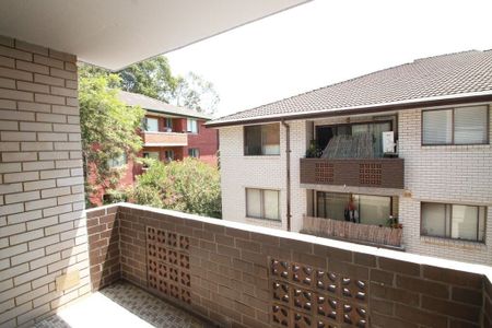 Dulwich Hill - Photo 3