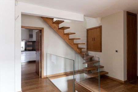 5 bedroom flat to rent - Photo 2