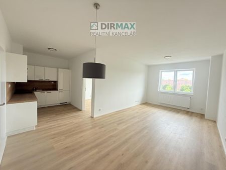 Pronájem bytu 2+kk 65 m2 - Fotografie 3