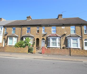 4 bed terraced house to rent in Fairfield Road, West Drayton, UB7 - Photo 3