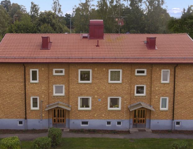 3 rok Bangatan 10 B, Motala - Photo 1