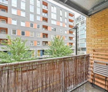 Moore House, Docklands, E14 - Photo 2