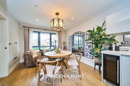 Park View, Chigwell - Photo 5